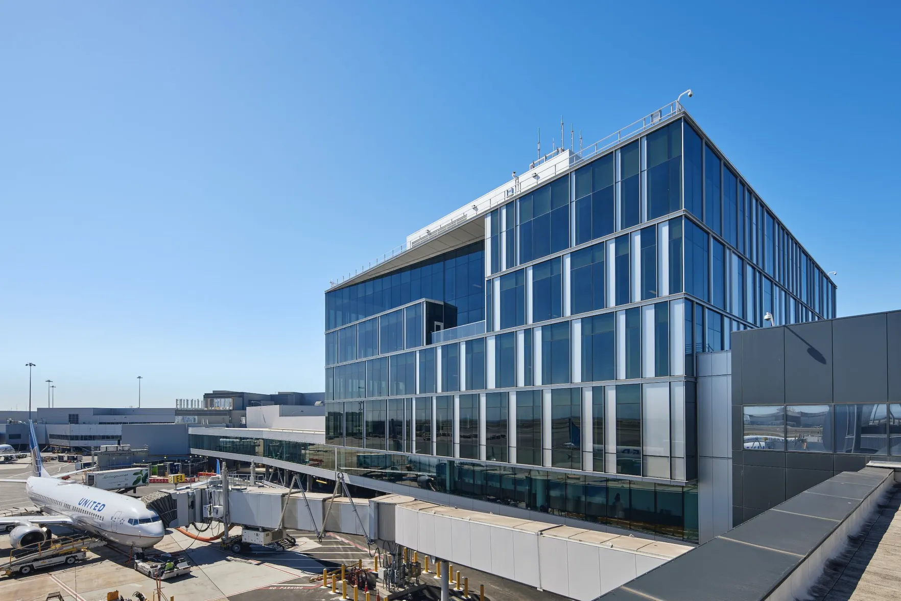 Courtyard 3 Connector, San Francisco International Airport — Institutional Structural Engineering, San Francisco, CA