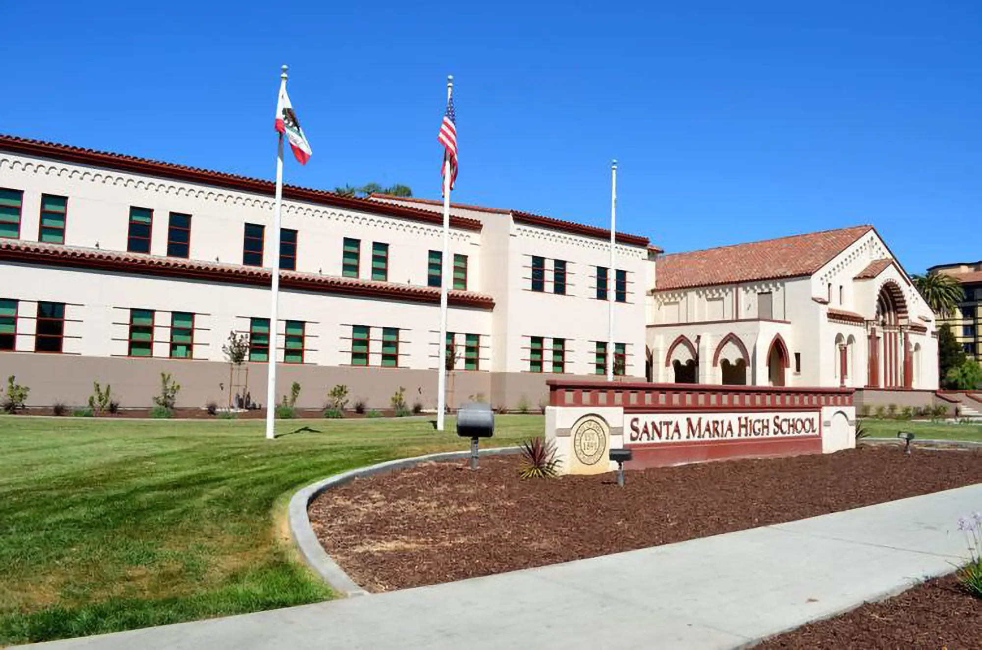 Santa Maria High School